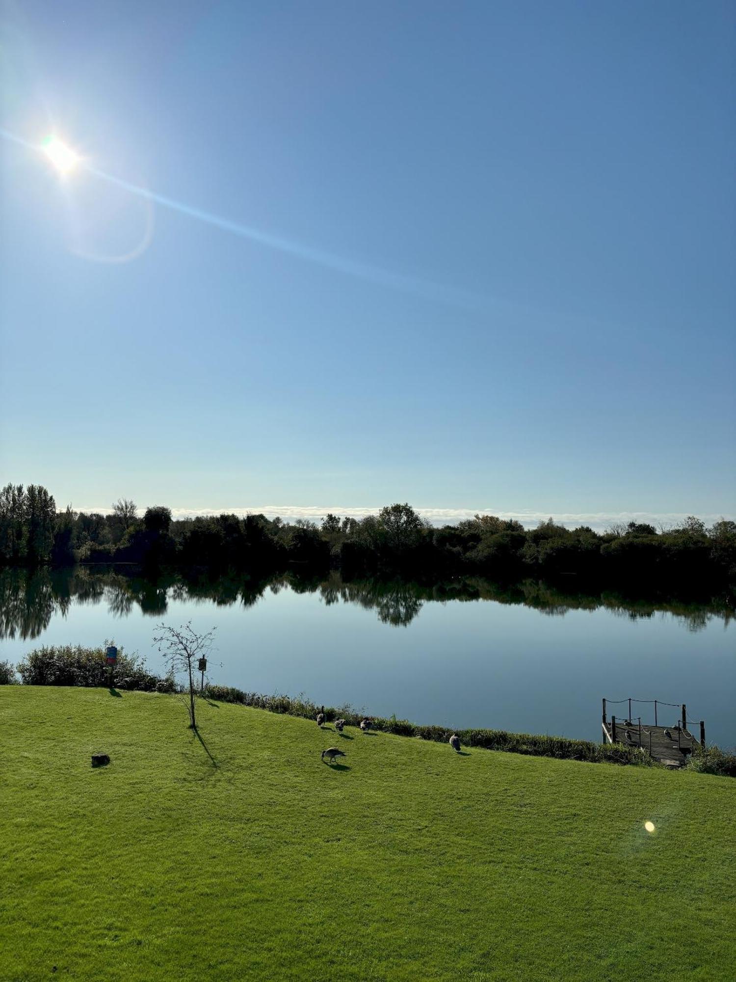 Kinsale Lodge - Cotswolds Lakeside - Spring Lake South Cerney Dış mekan fotoğraf